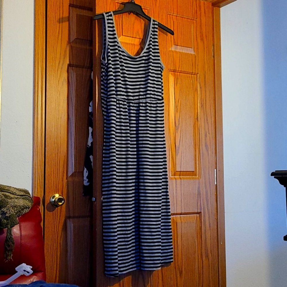 Black and Gray Midi Dress